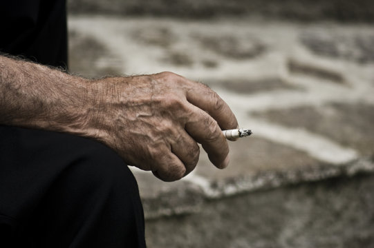 Vecchio fumatore