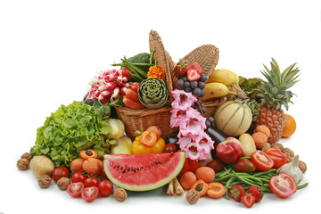fruits et légumes sur fond blanc