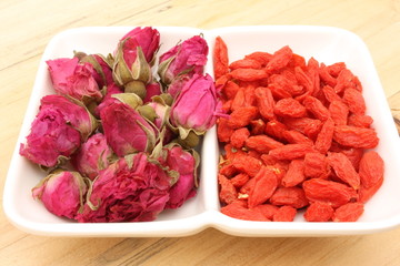 Goji berry with roses