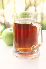 apple juice and apples