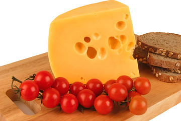 cheese with tomato and bread