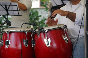 Bongo de salsa caribe