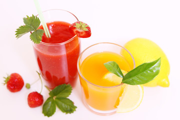 getränke,erdbeershake und limonade