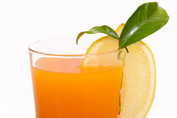 Limonade mit Zitrone