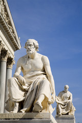 Naklejka premium Vienna - statue of philospher thucydides for parliament
