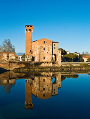 Torre riflessa