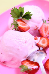 erdbeereis,eis