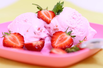 Erdbeereis,Erdbeere