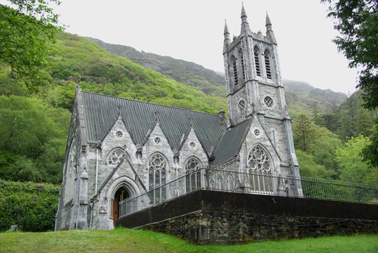 Eglise gothique, Irlande