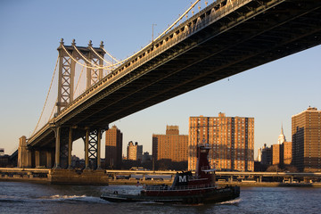 Obraz premium Washington Brücke in New York mit Boot