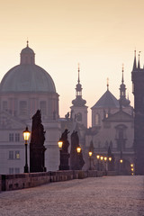 Fototapeta na wymiar Most Karola, wieże starego miasta