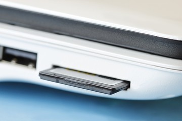 Data transfering from card