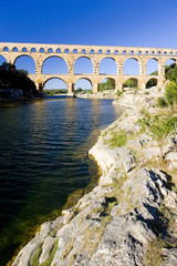 Fototapeta premium Roman aqueduct, Pont du Gard, Languedoc-Roussillon, France