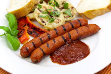 Bratwurst mit Paprika,gegrillt