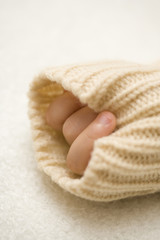 Fototapeta na wymiar 赤ちゃんの手