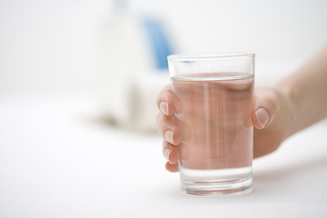 水