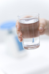 水
