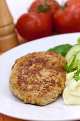 Frikadellen mit Püree
