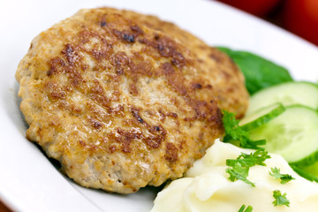 Frikadellen mit P&uuml;ree