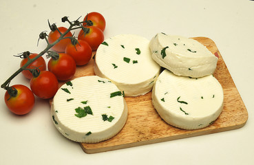 formaggio primo sale con rucola