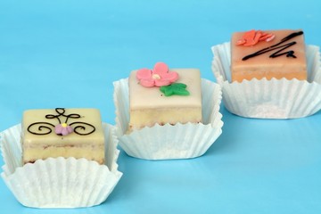 Petit Four