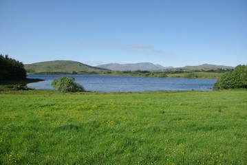 Fototapeta na wymiar Jezioro w Irlandii