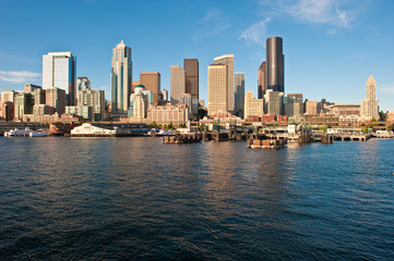 Fototapeta na wymiar Elliot Bay i centrum miasta Seattle, USA