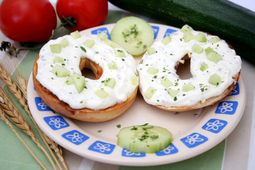 bagels mit kräterquark