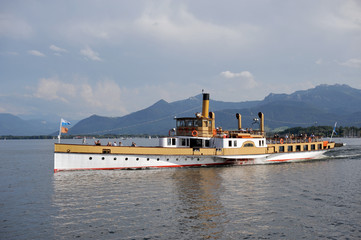 Raddampfer auf Chiemsee