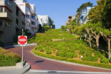 Zelfklevend Fotobehang Lombard Street in San Francisco © Andy