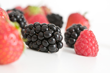Erdbeeren, Himbeeren und Brombeeren