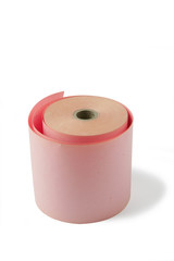 Rouleau de papier rose sur fond blanc