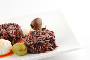 mozarella cheese and dark rice
