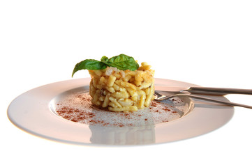 Käsespätzle mit Basilikum