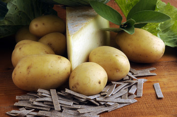 Pizzoccheri con ingredienti - Valtellina - Lombardia