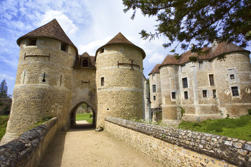 Fototapeta na wymiar france; normandie; harcourt : château du moyen-âge