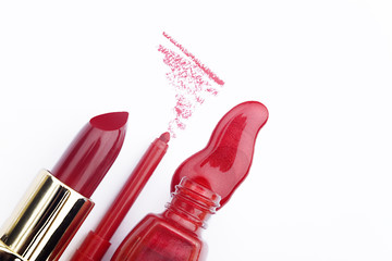 Matching nail polish with lipstick