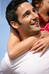 Fototapeta premium Portrait d'un homme souriant près d'une femme