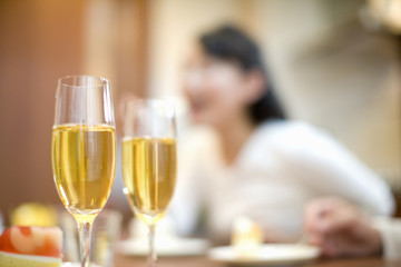 シャンパングラス