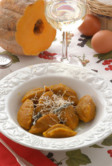 Gnocchi di zucca con ricotta affumicata - Primi Trentino A A