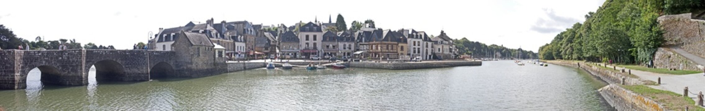 Auray 999