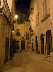 Alley by night. Giovinazzo.