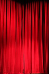 Roter Vorhang im Theater