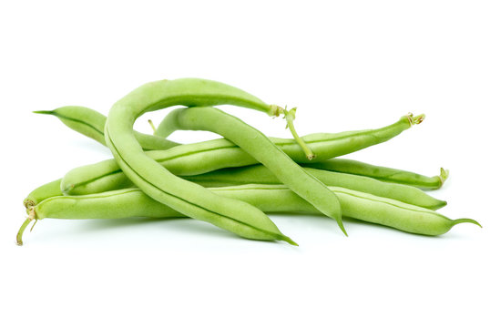 Small pile of green bean pods