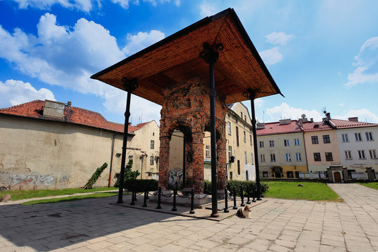 Remnants of the old synagogue, Tarnow, Poland