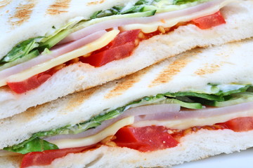Toast with vegetables and ham