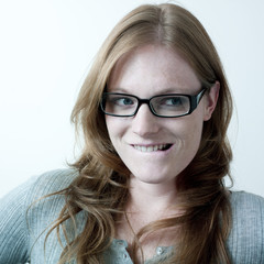 regard de femme sourire  malicieux