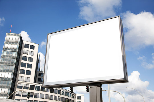 leere Plakatfl&auml;che in der Innenstadt