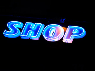 shop_neon