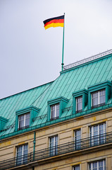 Haus mit Deutschlandfahne